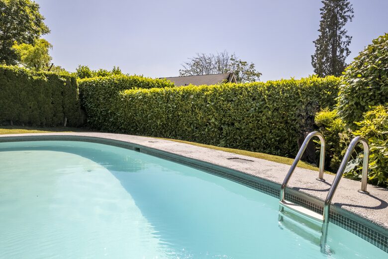 West Vancouver Private Luxury Escape with Expansive View - West Vancouver, Canada