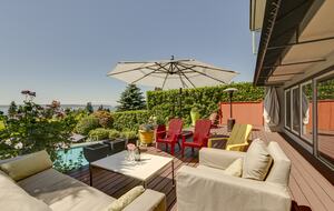 West Vancouver Private Luxury Escape with Expansive View - West Vancouver, Canada