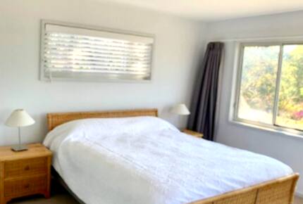 Mollymook Beach Retreat - Mollymook Beach, Australia