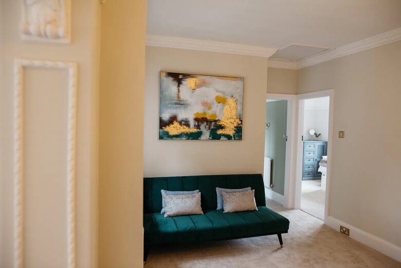 The Lake House - Malvern, United Kingdom