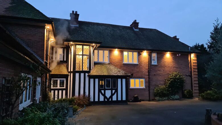 The Lake House - Malvern, United Kingdom