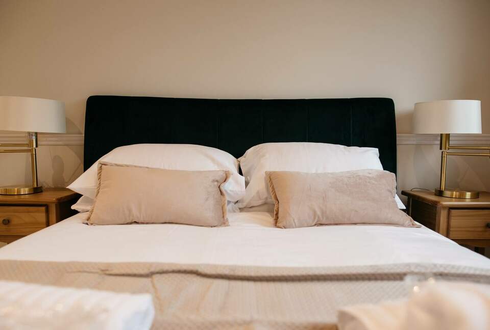 The Lake House - Malvern, United Kingdom