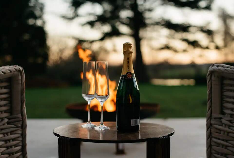 The Lake House - Malvern, United Kingdom