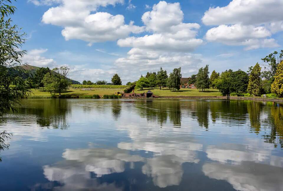 The Lake House - Malvern, United Kingdom