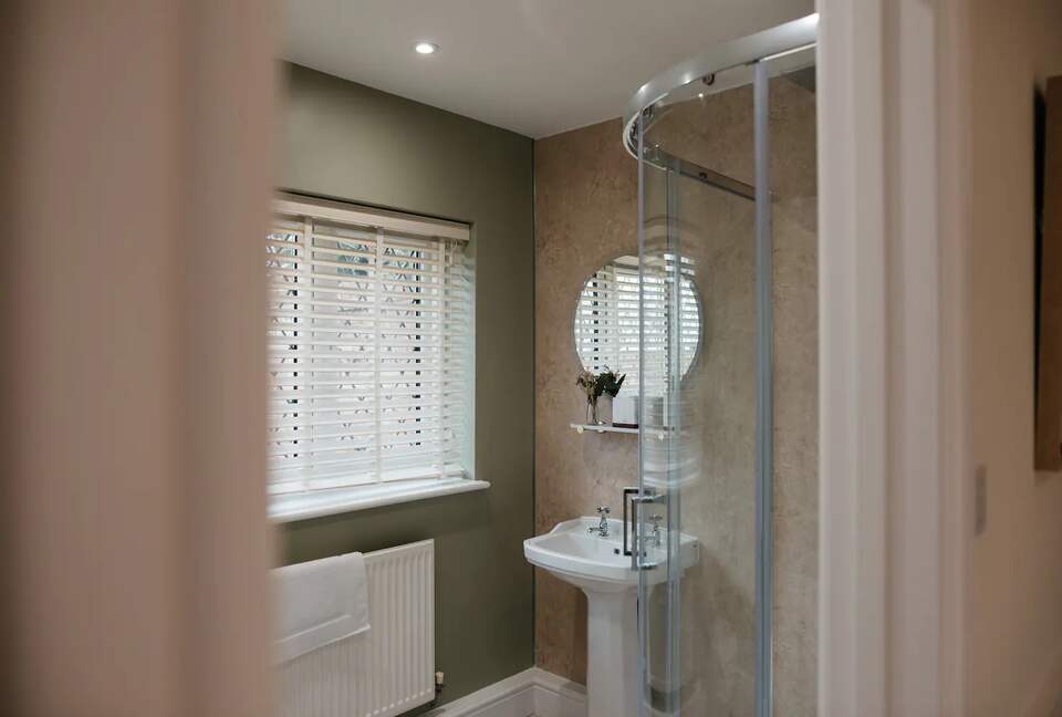 The Lake House - Malvern, United Kingdom