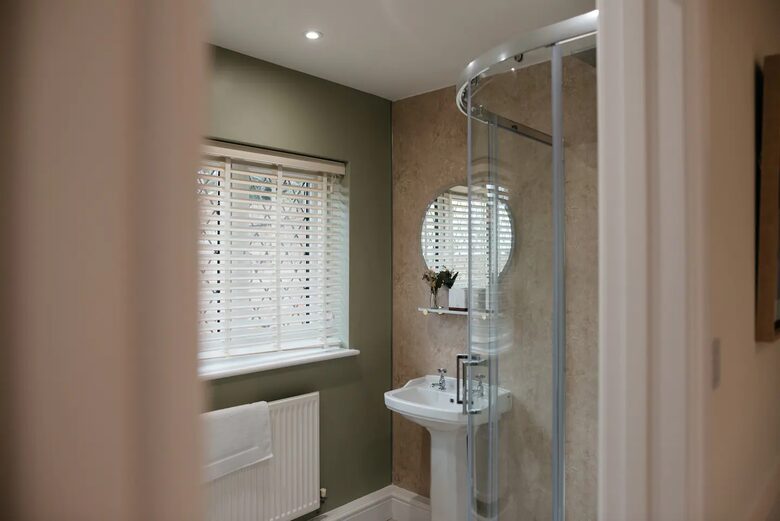 The Lake House - Malvern, United Kingdom