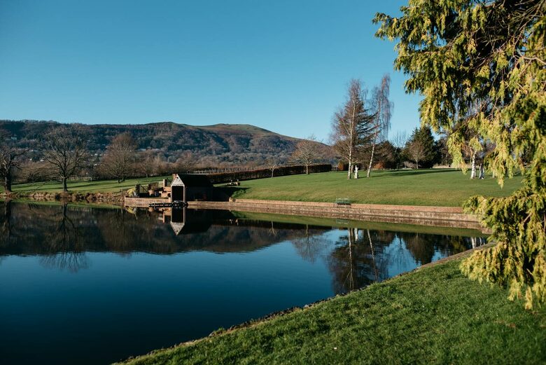 The Lake House - Malvern, United Kingdom
