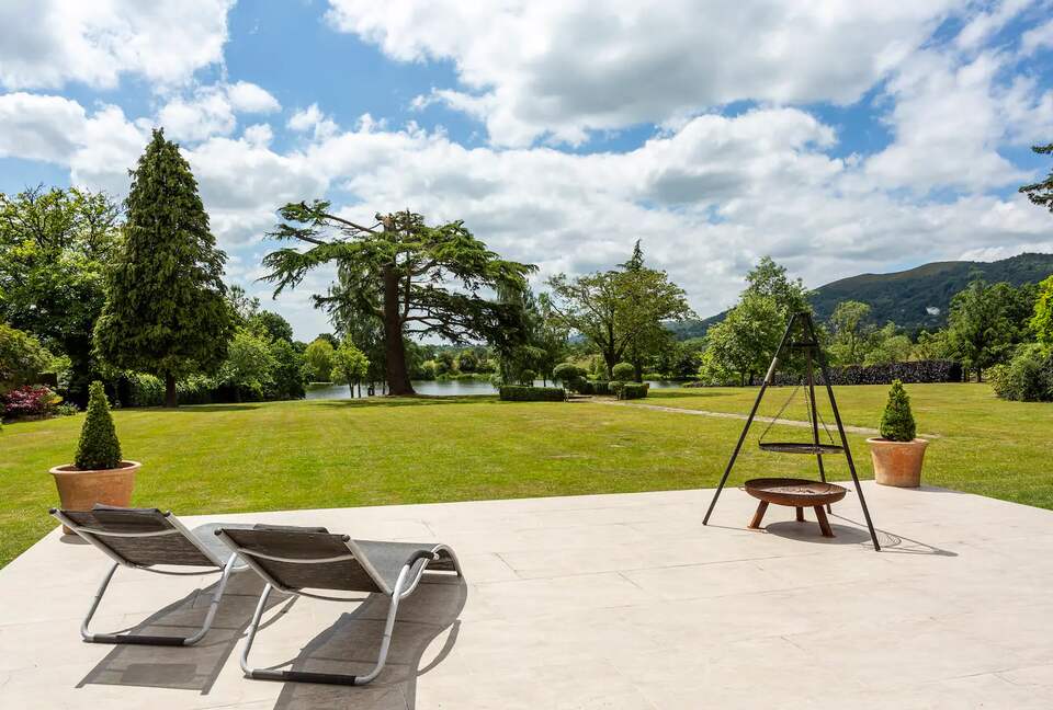 The Lake House - Malvern, United Kingdom