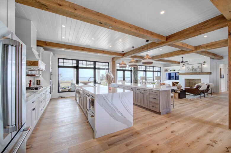 kitchen - inner island with wraparound quartz