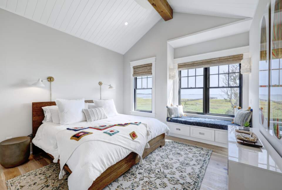 guest suite #2 - bedroom