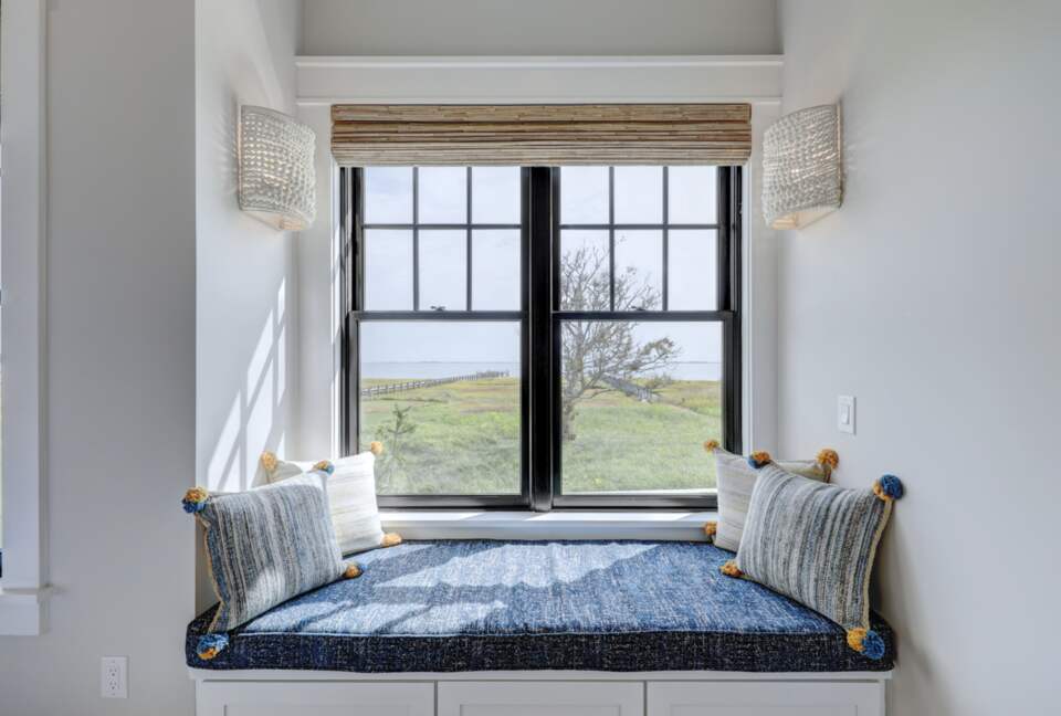 guest suite #2 - window seat