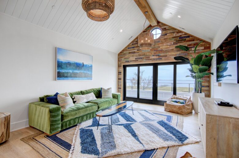 upstairs tv and play room - between bunk rooms