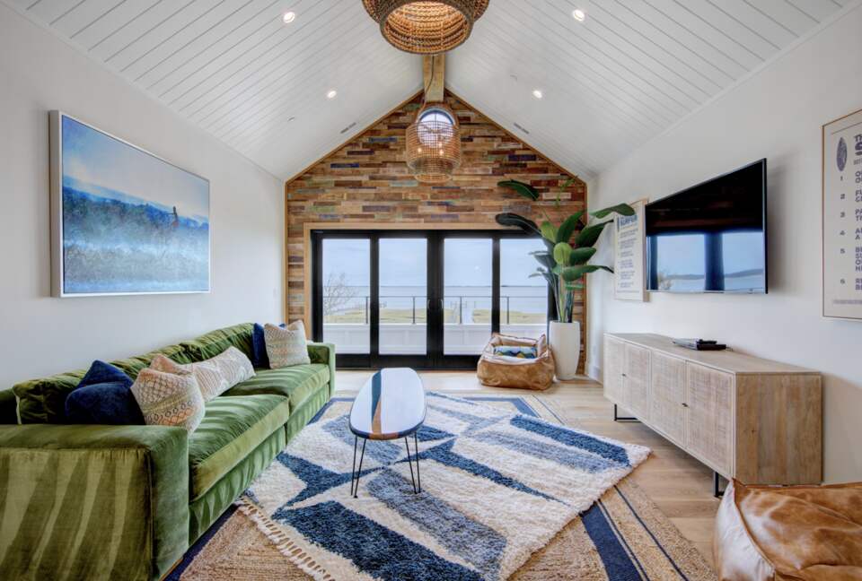 upstairs tv and play room - between bunk rooms