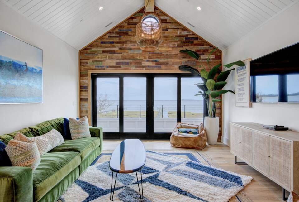 upstairs tv and play room - between bunk rooms