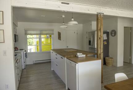 Port Renfrew Beachfront Cottage with Sauna, Outdoor Shower and Firepit - Juan de Fuca Electoral Area, Canada