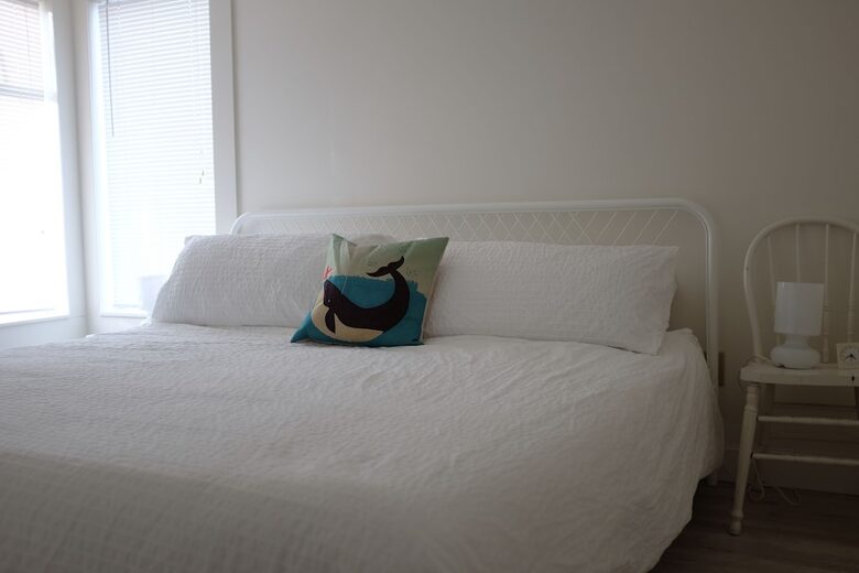 Port Renfrew Beachfront Cottage with Sauna, Outdoor Shower and Firepit - Juan de Fuca Electoral Area, Canada