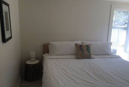 Port Renfrew Beachfront Cottage with Sauna, Outdoor Shower and Firepit - Juan de Fuca Electoral Area, Canada