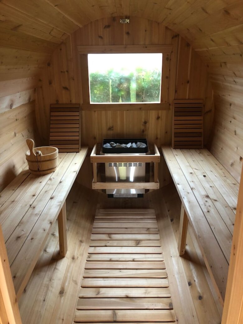 Port Renfrew Beachfront Cottage with Sauna, Outdoor Shower and Firepit - Juan de Fuca Electoral Area, Canada