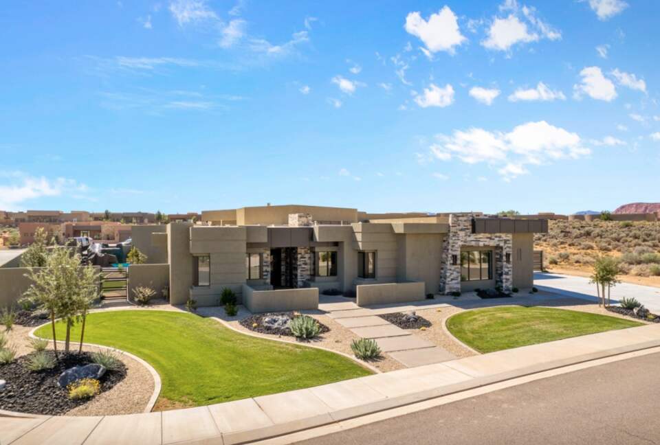 Stunning Contemporary St. George Villa - St. George, Utah