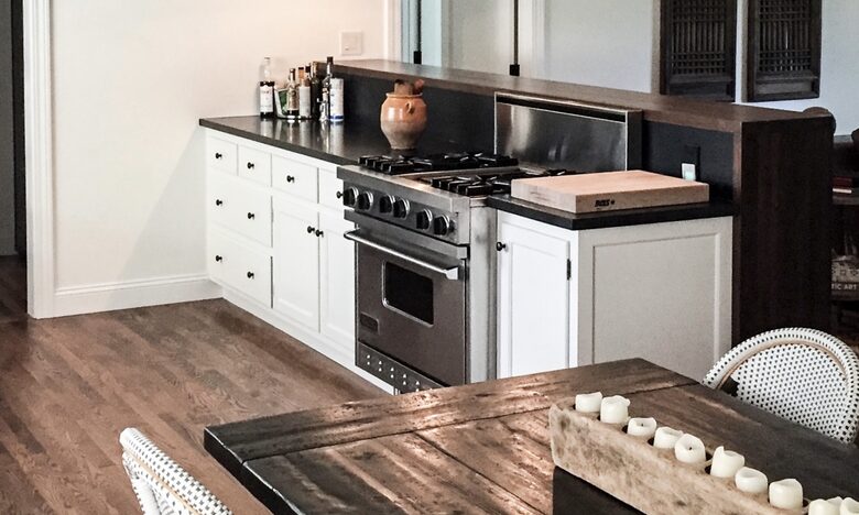 Open kitchen with Viking range