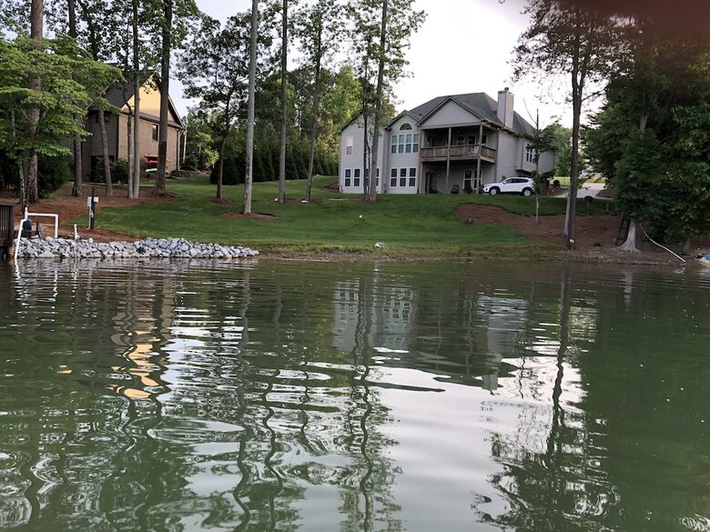 Beautiful Lakefront Home on Lake Norman - Denver, North Carolina