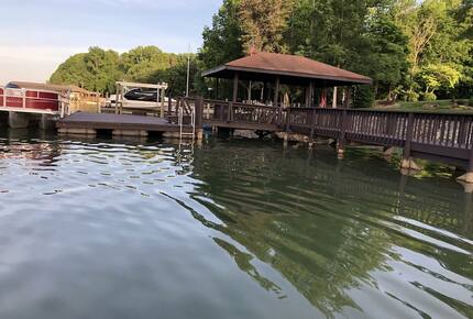 Beautiful Lakefront Home on Lake Norman - Denver, North Carolina
