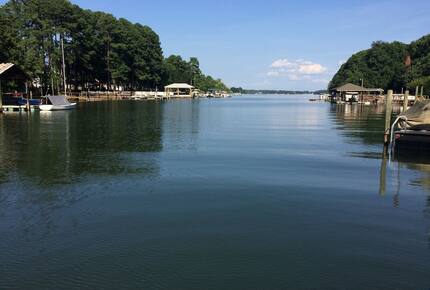 Beautiful Lakefront Home on Lake Norman - Denver, North Carolina