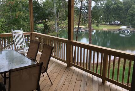 Beautiful Lakefront Home on Lake Norman - Denver, North Carolina