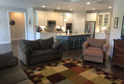 Beautiful Lakefront Home on Lake Norman - Denver, North Carolina