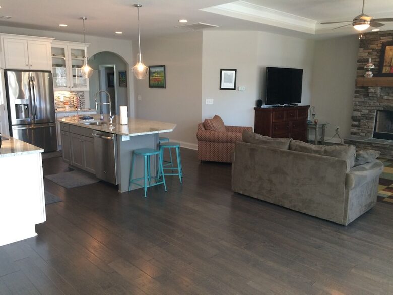 Beautiful Lakefront Home on Lake Norman - Denver, North Carolina