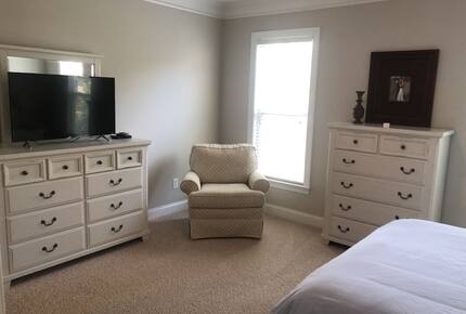 Beautiful Lakefront Home on Lake Norman - Denver, North Carolina