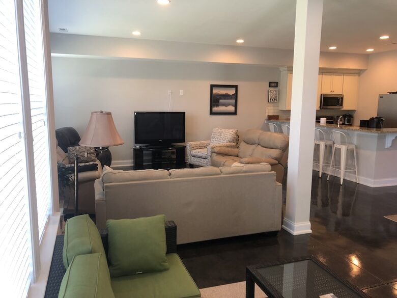 Beautiful Lakefront Home on Lake Norman - Denver, North Carolina