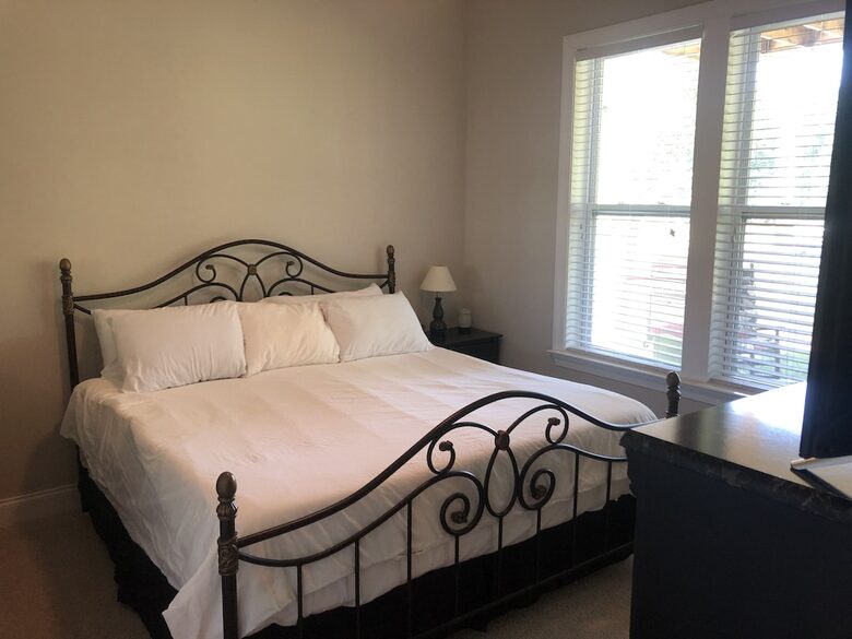 Beautiful Lakefront Home on Lake Norman - Denver, North Carolina