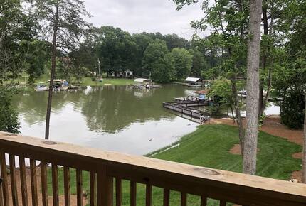 Beautiful Lakefront Home on Lake Norman - Denver, North Carolina
