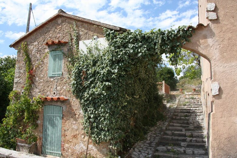 Beautiful French Farmhouse in Provence - Aups, France