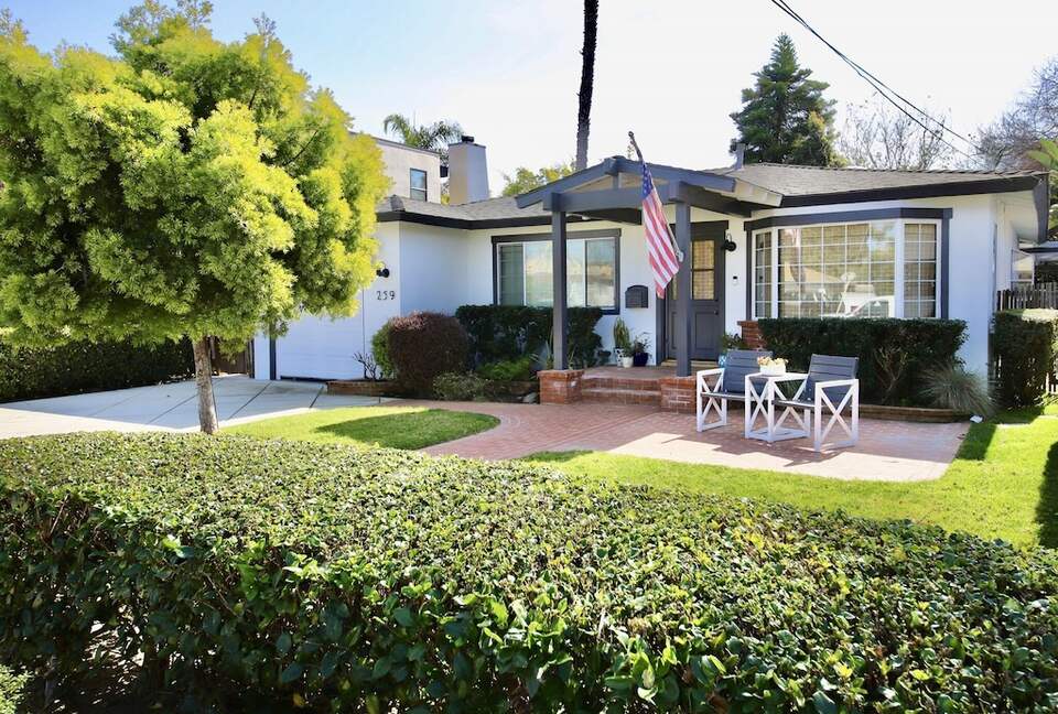Perfect Beach House - Walk to the Beach and Shops - Del Mar, California
