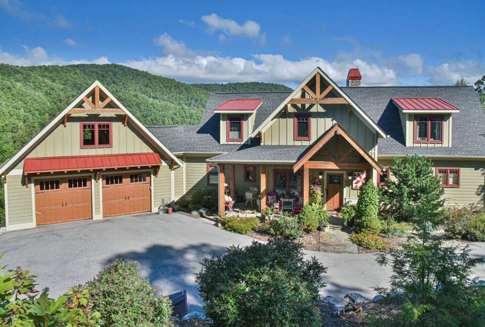 Frolly Falls Mountain Escape - Black Mountain, North Carolina