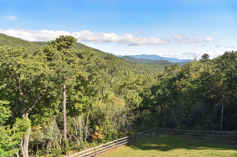 Frolly Falls Mountain Escape - Black Mountain, North Carolina