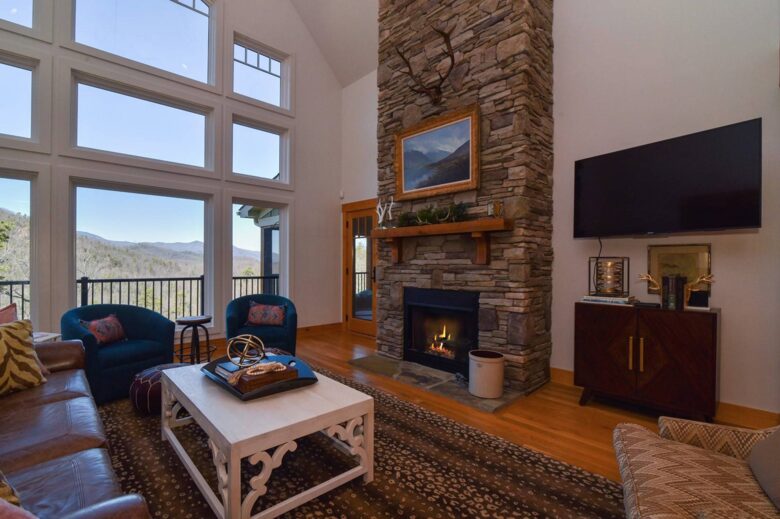 Frolly Falls Mountain Escape - Black Mountain, North Carolina