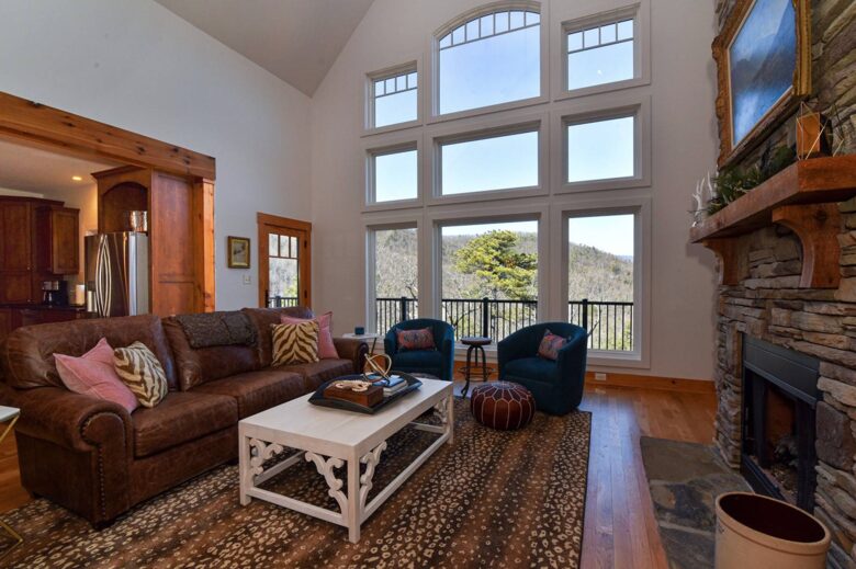 Frolly Falls Mountain Escape - Black Mountain, North Carolina