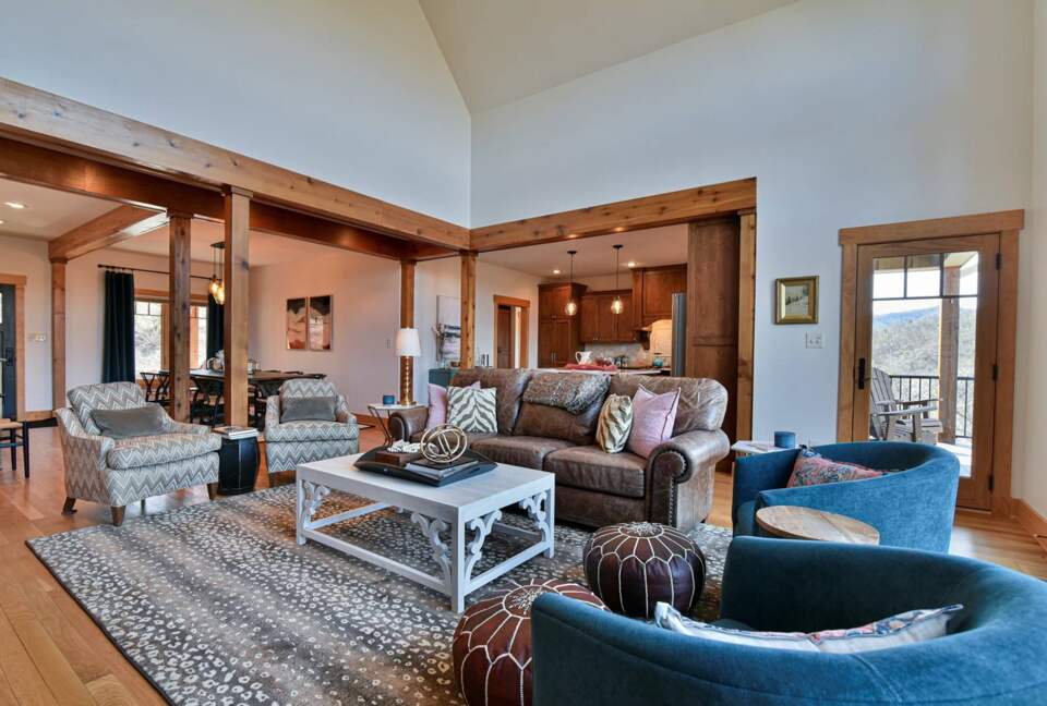 Frolly Falls Mountain Escape - Black Mountain, North Carolina