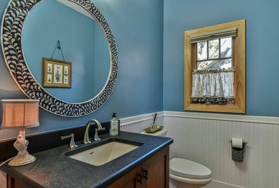 Frolly Falls Mountain Escape - Black Mountain, North Carolina