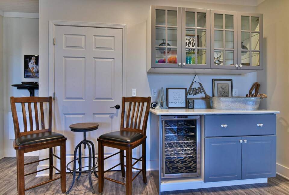 Frolly Falls Mountain Escape - Black Mountain, North Carolina