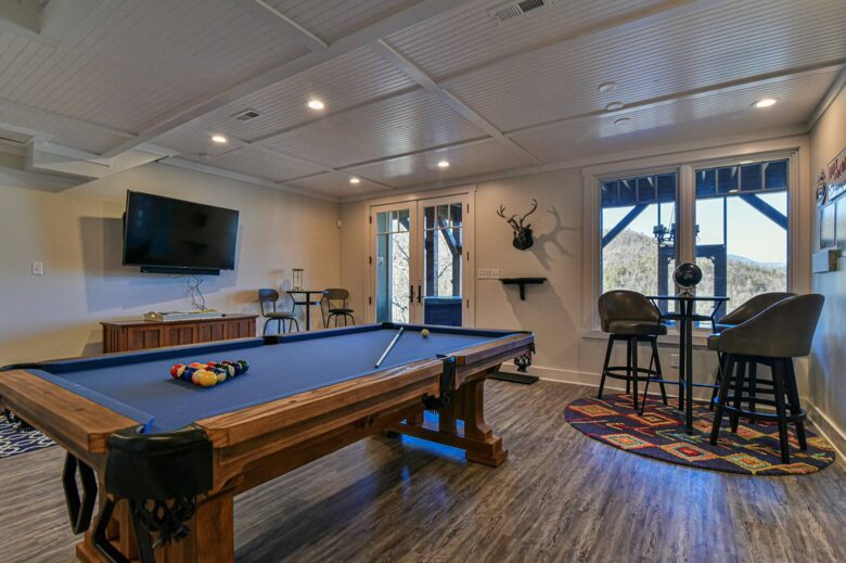 Frolly Falls Mountain Escape - Black Mountain, North Carolina