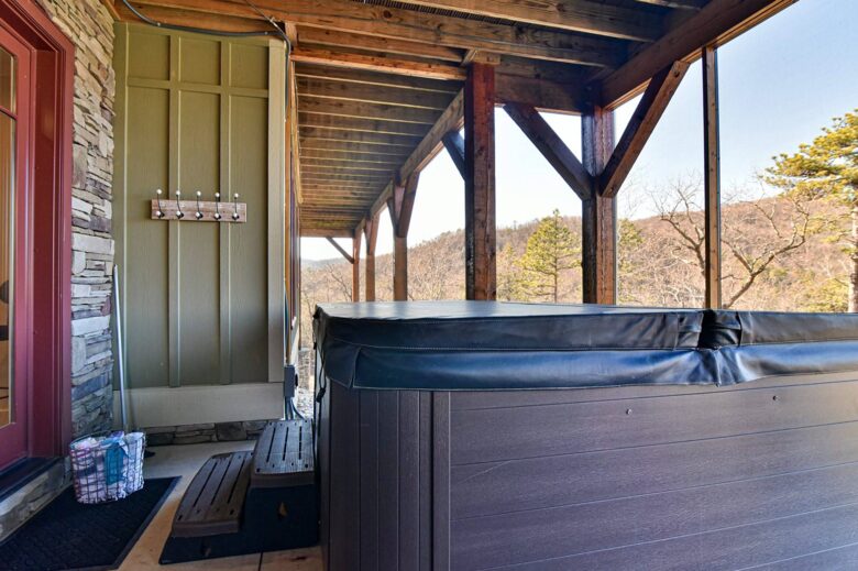 Frolly Falls Mountain Escape - Black Mountain, North Carolina