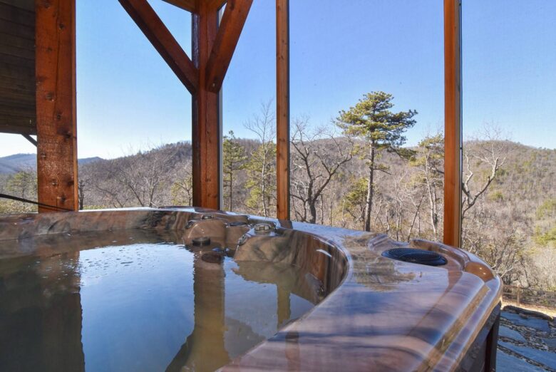 Frolly Falls Mountain Escape - Black Mountain, North Carolina