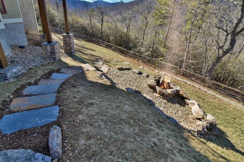Frolly Falls Mountain Escape - Black Mountain, North Carolina