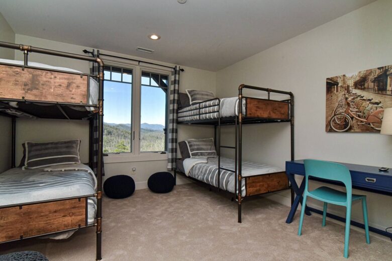 Frolly Falls Mountain Escape - Black Mountain, North Carolina