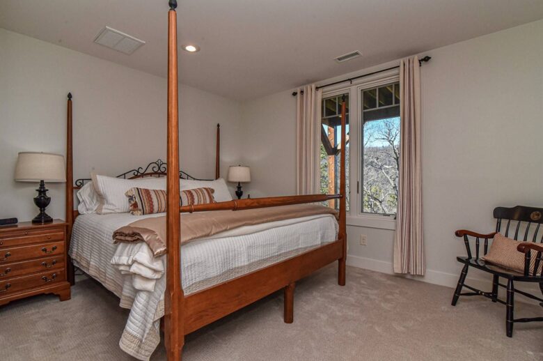 Frolly Falls Mountain Escape - Black Mountain, North Carolina