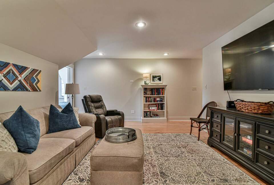 Frolly Falls Mountain Escape - Black Mountain, North Carolina